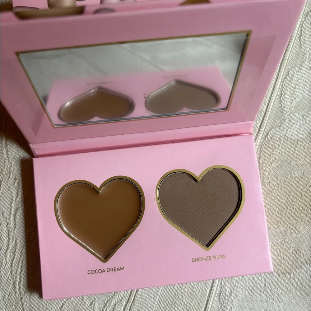 Eloise Sweet Cheeks Bronzer & Contour Palette Duo Medium to Tan BNIB